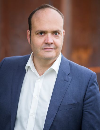 Portrait Robin Alexander